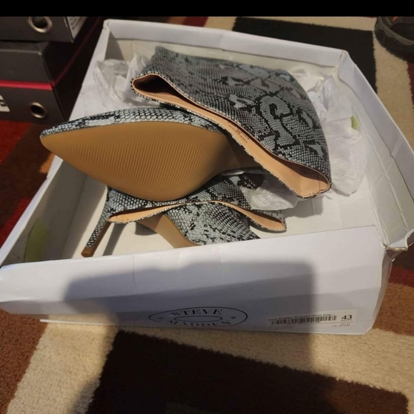 Steve madden boots - Picture 2 of 2